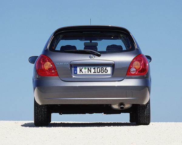 Фото Nissan Almera II (N16) Рестайлинг Хэтчбек 3 дв.