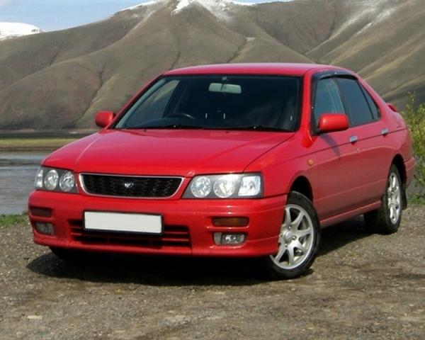 Фото Nissan Bluebird XI (U14) Седан