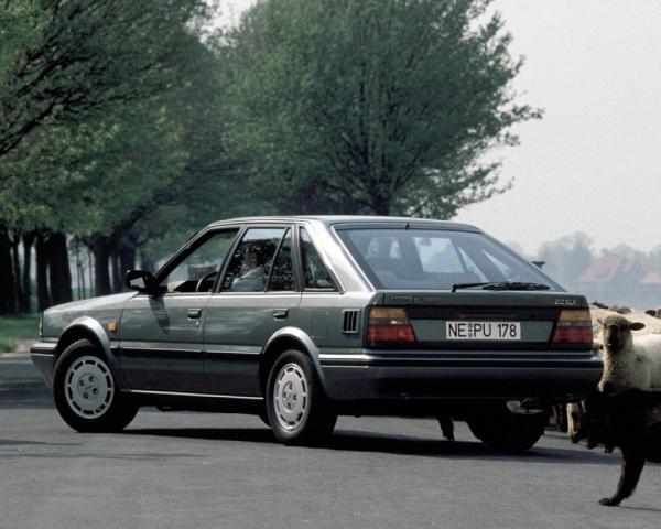 Фото Nissan Bluebird VIII (T12, T72) Хэтчбек 5 дв.