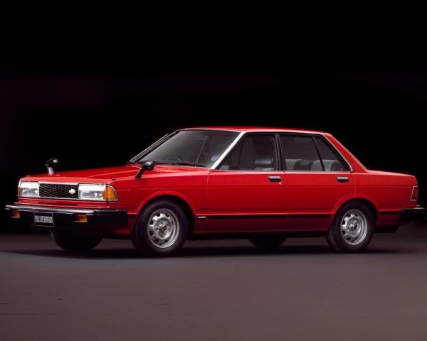 Фото Nissan Bluebird VI (910) Седан