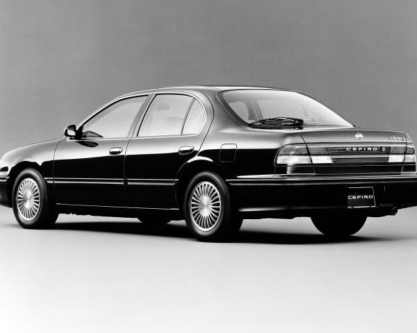 Фото Nissan Cefiro II (A32) Седан