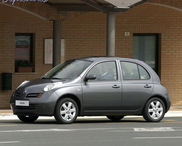 Фото Nissan Micra III (K12) Хэтчбек 5 дв.