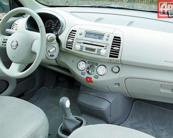 Фото Nissan Micra III (K12) Хэтчбек 5 дв.