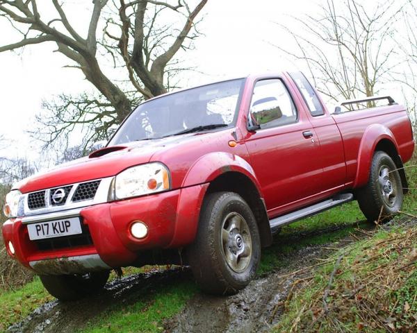 Фото Nissan Navara (Frontier) II (D22) Пикап Полуторная кабина