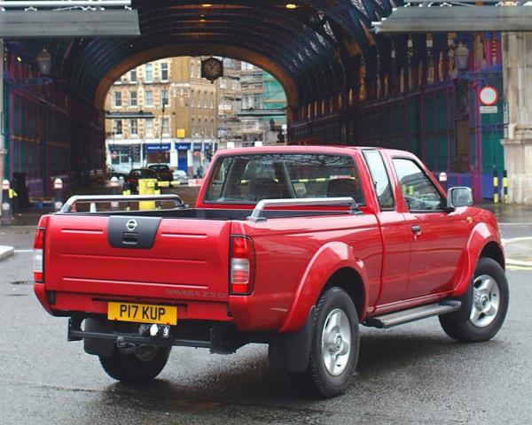 Фото Nissan Navara (Frontier) II (D22) Пикап Полуторная кабина