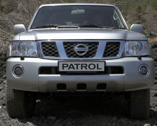 Фото Nissan Patrol V (Y61) Рестайлинг Внедорожник 5 дв.