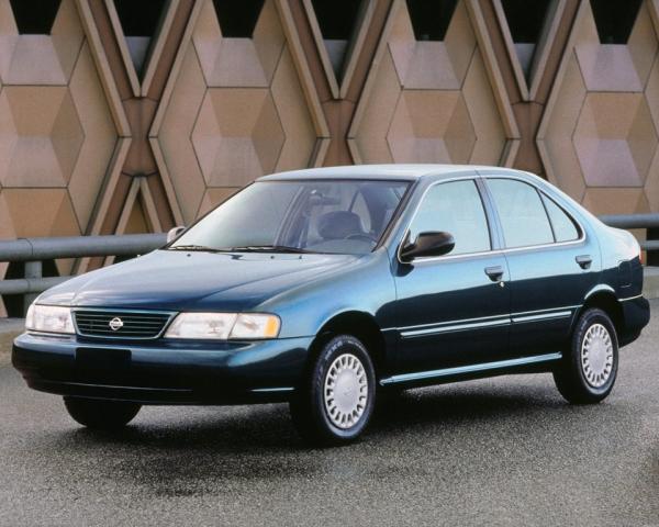 Фото Nissan Sentra IV (B14) Седан