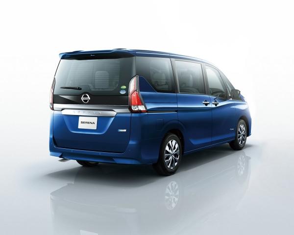 Фото Nissan Serena V (C27) Минивэн