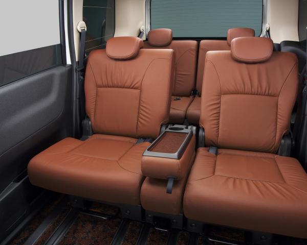 Фото Nissan Serena III (C25) Минивэн