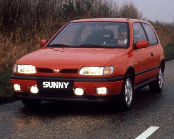 Фото Nissan Sunny N14 Хэтчбек 3 дв.