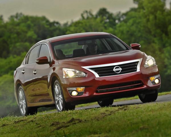 Фото Nissan Altima V (L33) Седан