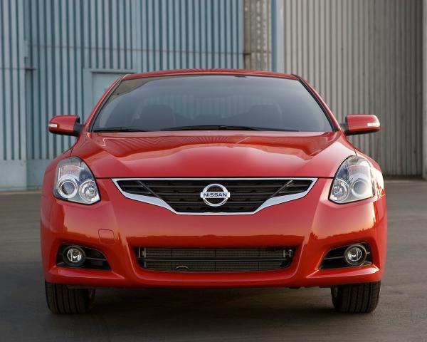 Фото Nissan Altima IV (L32) Рестайлинг Купе