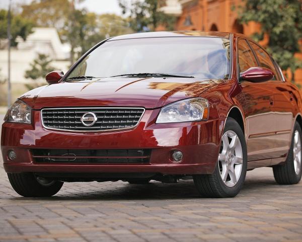 Фото Nissan Altima III (L31) Рестайлинг Седан