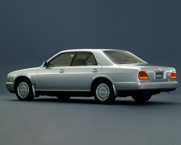 Фото Nissan Cedric VIII (Y32) Седан