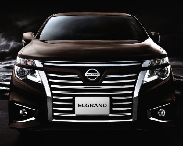 Фото Nissan Elgrand III (E52) Минивэн