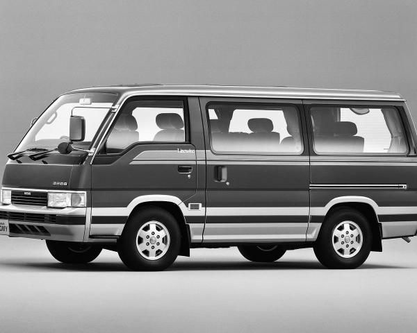 Фото Nissan Homy IV Минивэн