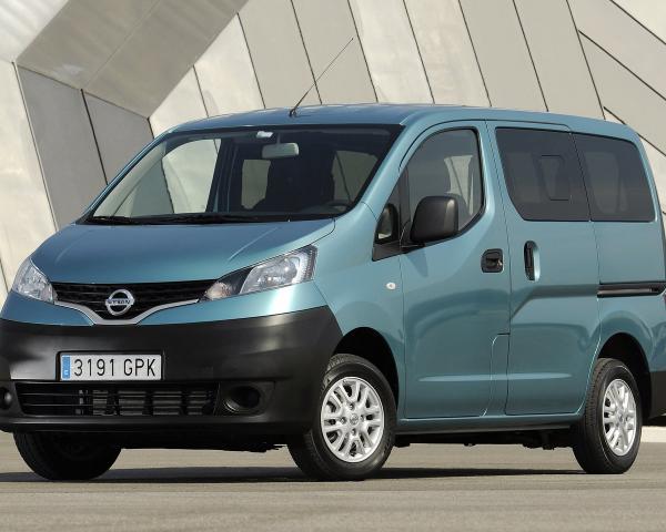 Фото Nissan NV200 I Минивэн