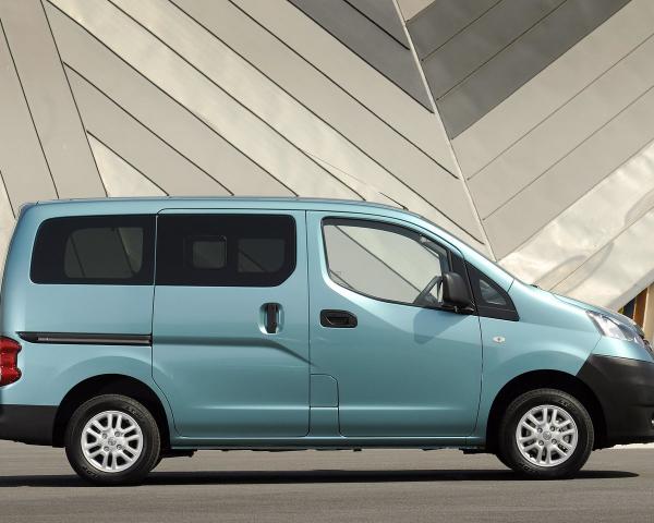 Фото Nissan NV200 I Минивэн