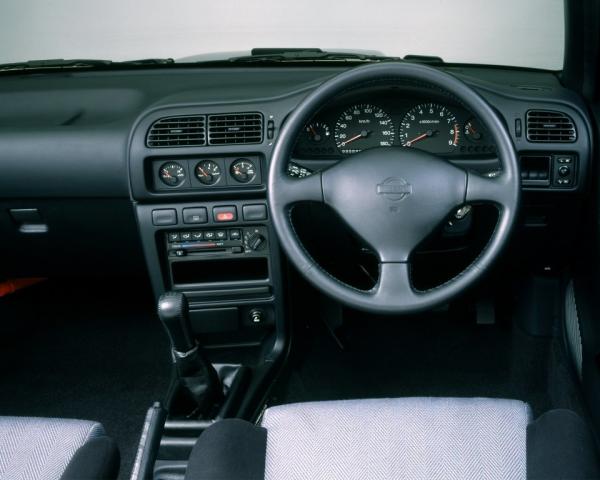 Фото Nissan Pulsar IV (N14) Хэтчбек 3 дв.