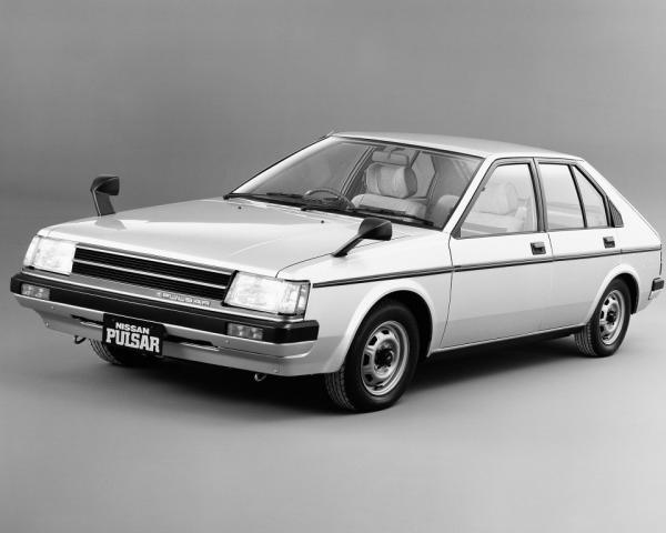 Фото Nissan Pulsar II (N12) Хэтчбек 5 дв.