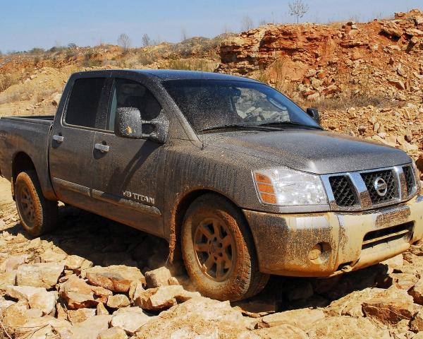 Фото Nissan Titan I Пикап Двойная кабина