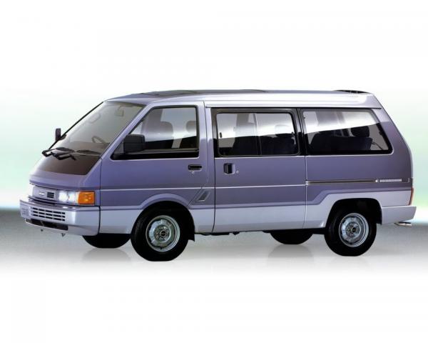 Фото Nissan Vanette II Минивэн