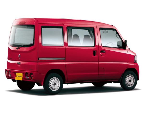 Фото Nissan NV100 Clipper I Микровэн