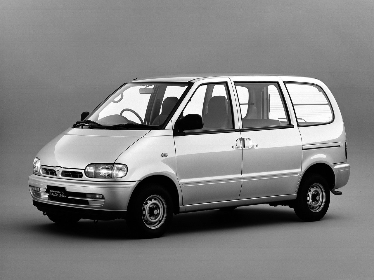 Фото Nissan Serena I (C23)