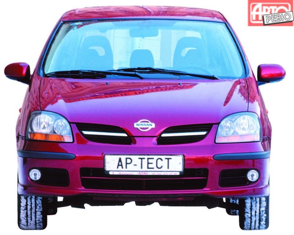 Фото Nissan Almera Tino I