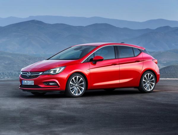 Сравнение Opel Astra и Opel Corsa