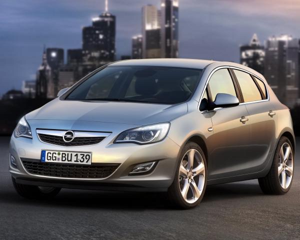 Фото Opel Astra J Хэтчбек 5 дв.