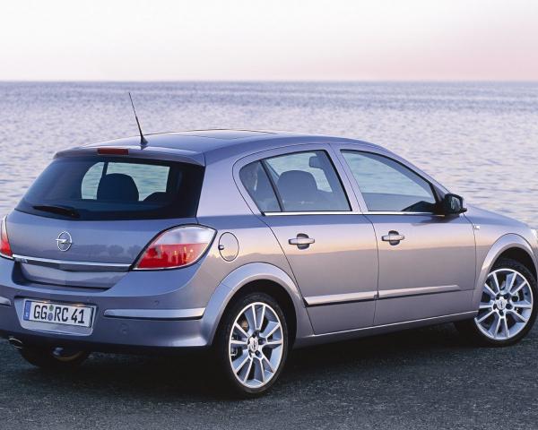 Фото Opel Astra H Хэтчбек 5 дв.