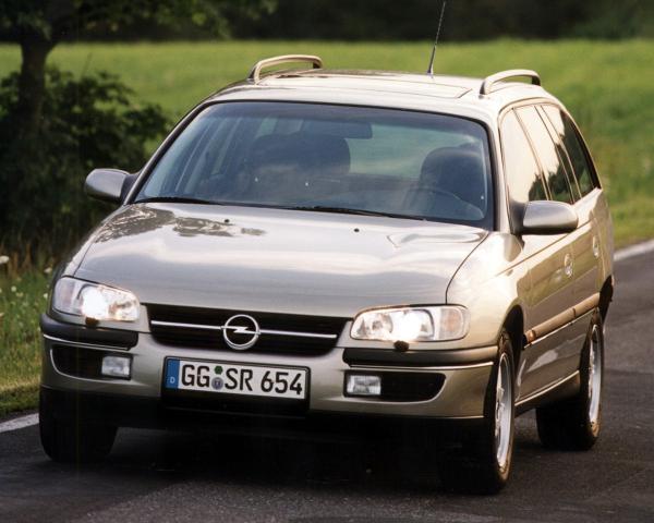 Фото Opel Omega B Универсал 5 дв.