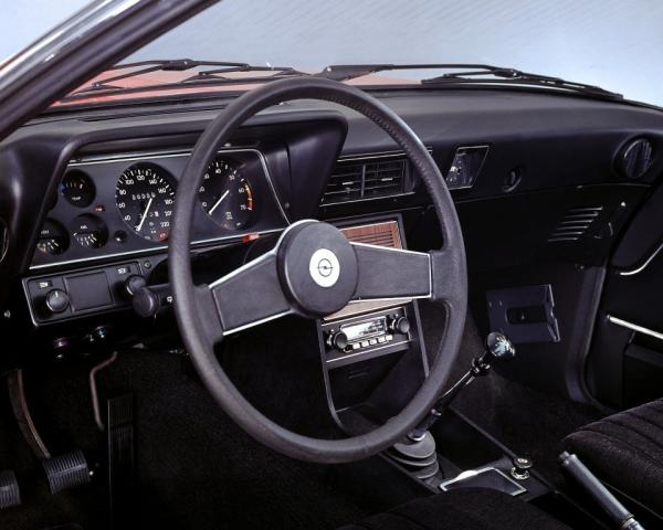 Фото Opel Commodore B Купе