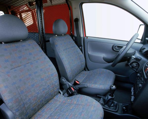 Фото Opel Combo C Фургон