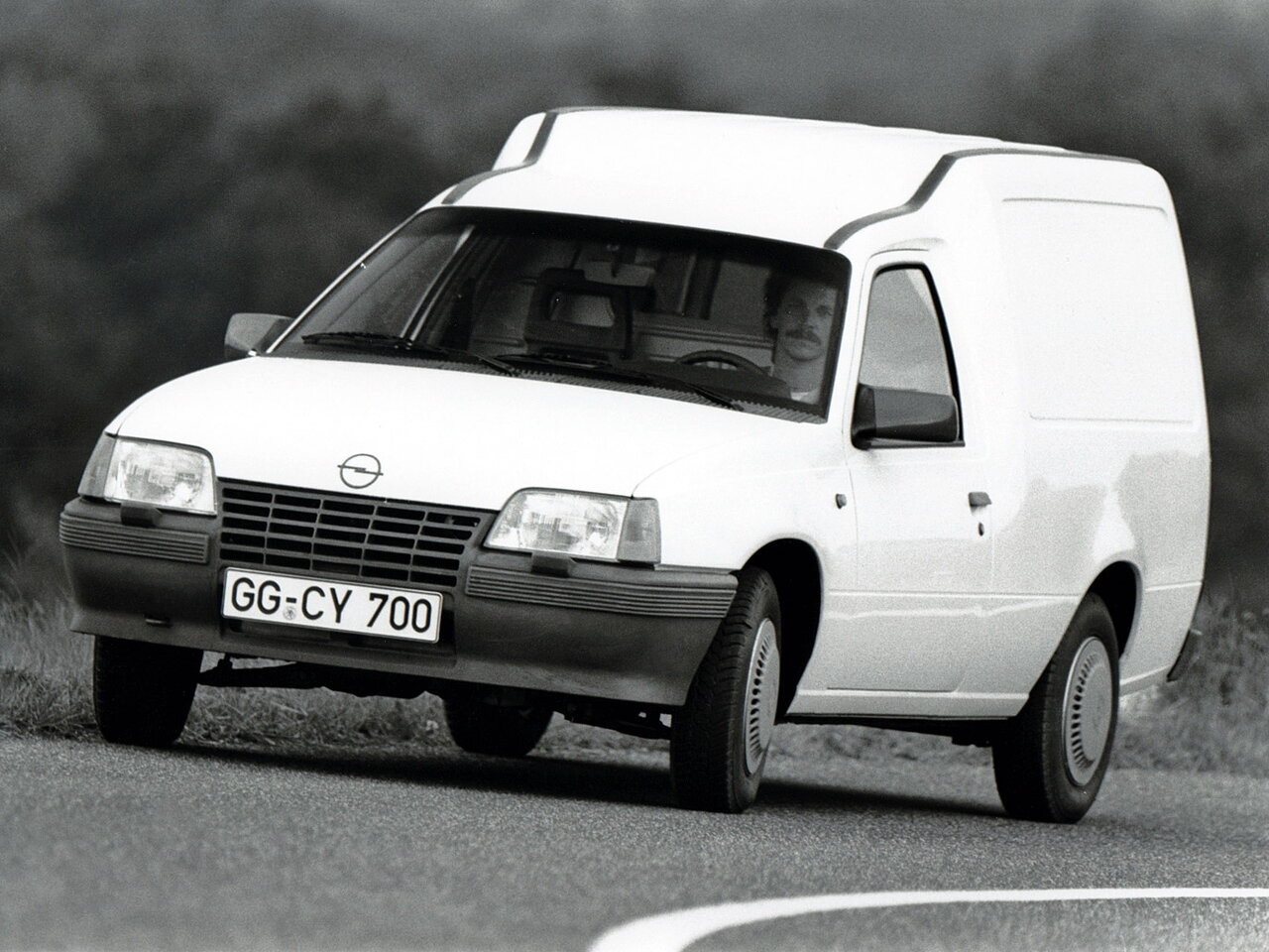 Фото Opel Kadett E