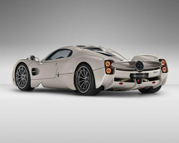 Фото Pagani Utopia I Купе