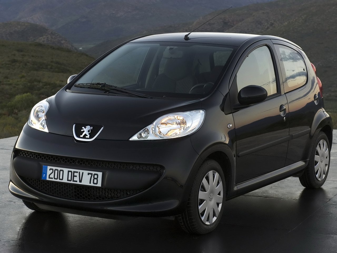 Фото Peugeot 107 I