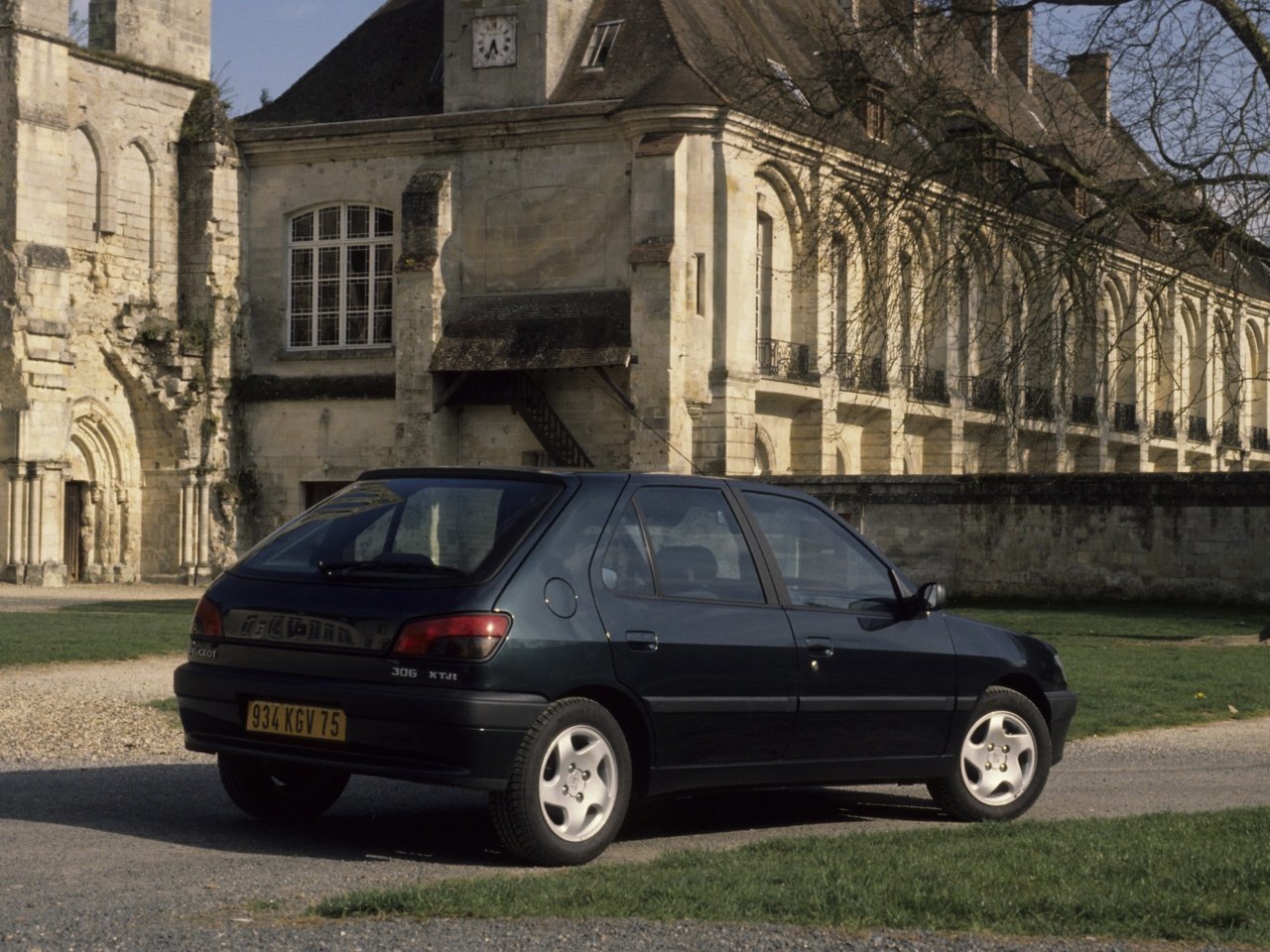 Характеристики и фото Peugeot 306 1 поколение 1993 - 2002, Хэтчбек 5 дв.