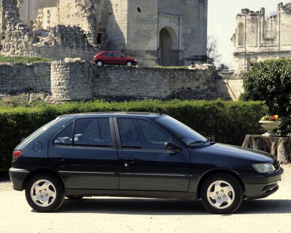 Фото Peugeot 306 I Хэтчбек 5 дв.