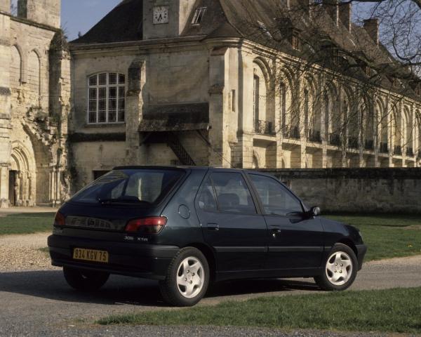 Фото Peugeot 306 I Хэтчбек 5 дв.