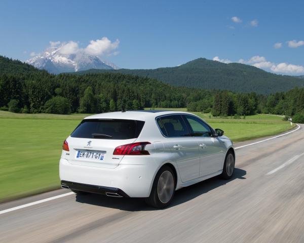 Фото Peugeot 308 II Рестайлинг Хэтчбек 5 дв.