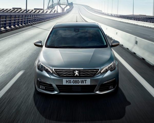 Фото Peugeot 308 II Рестайлинг Хэтчбек 5 дв.