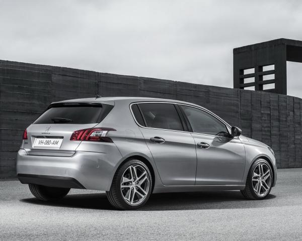 Фото Peugeot 308 II Хэтчбек 5 дв.