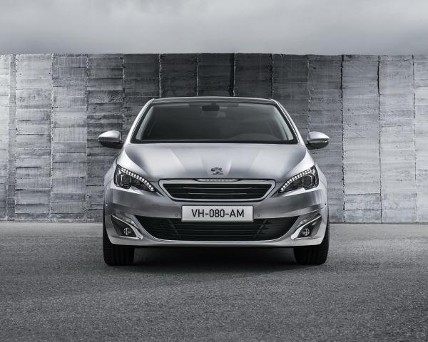 Фото Peugeot 308 II Хэтчбек 5 дв.