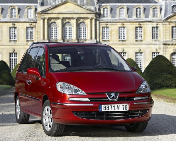 Фото Peugeot 807 I Рестайлинг Минивэн