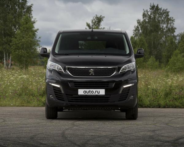 Фото Peugeot Traveller I Минивэн Long