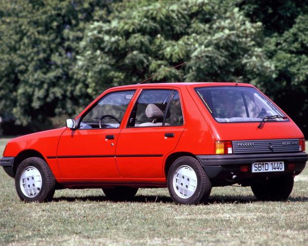 Фото Peugeot 205 I Хэтчбек 5 дв.