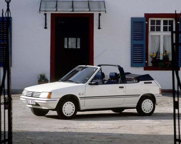 Фото Peugeot 205 I Кабриолет