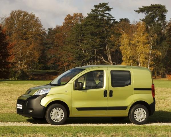 Фото Peugeot Bipper I Компактвэн